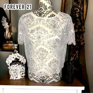 FOREVER 21 Lace top- Medium